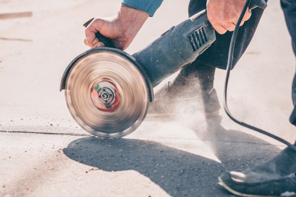Cost of Driveway Concrete Cutting in Encinitas