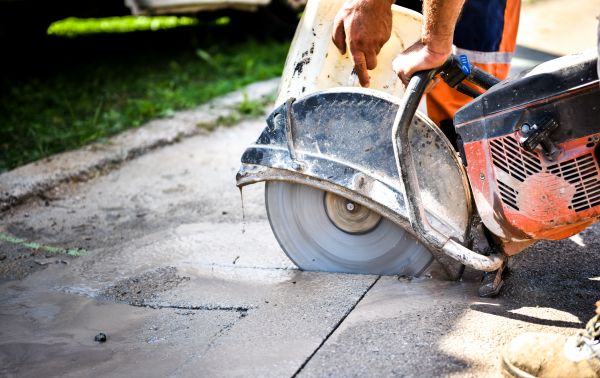 Cost of Driveway Sawing in Encinitas
